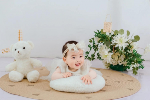 神农架宝宝喜欢侧着睡